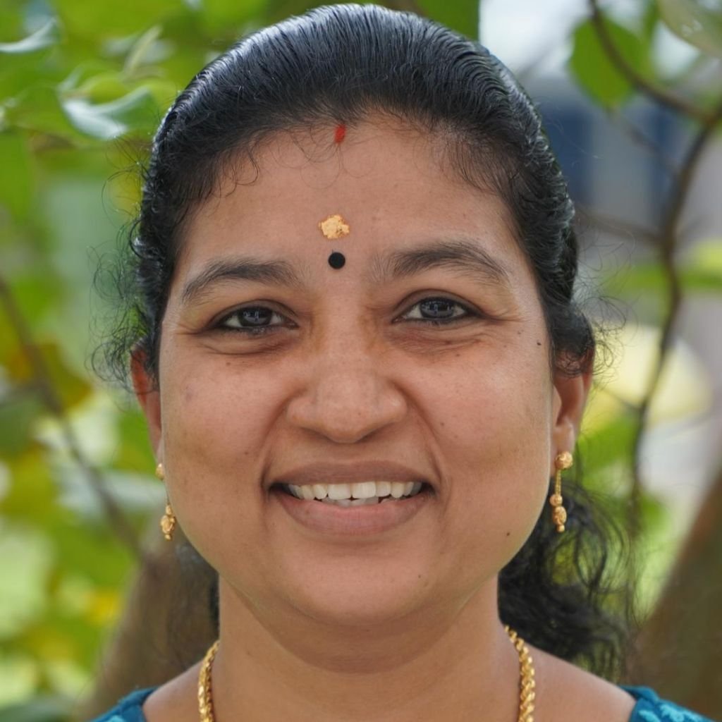 DR SUGUNA KUMARI <small>BAMS<br>(Senior Ayurvedic Physician)</small>